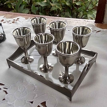 Conjnto de Licor Bandeja e seis calices de Estanho Fosco da CSA Estanho